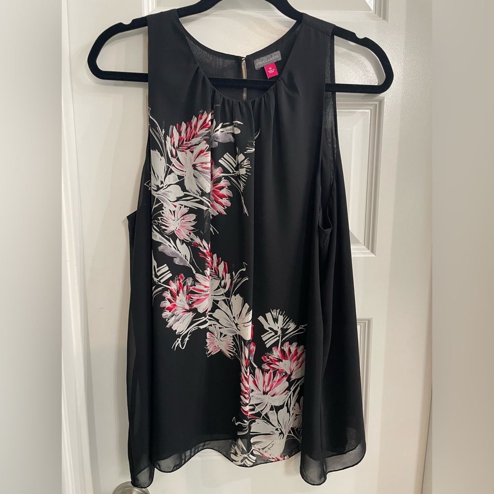 Vince Camuto Black-Floral Print Sleeveless Tunic